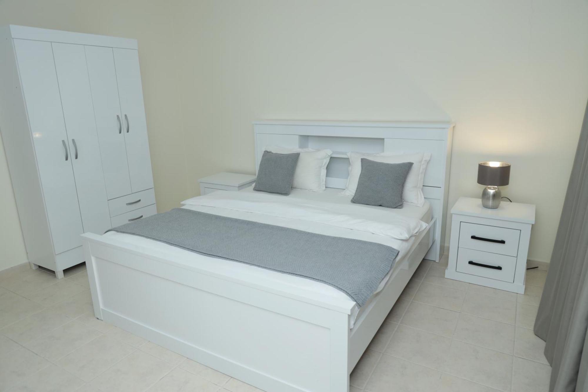 Apartment Esaw Homes